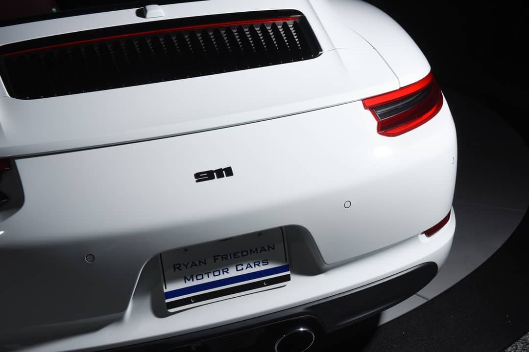2017 Porsche 911 Carrera — photo 9