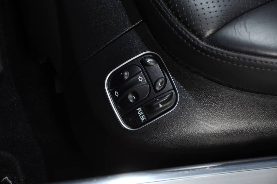 2009 Mercedes-Benz SL-Class SL 63 AMG — photo 13