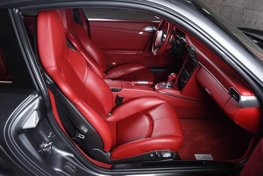 2012 Porsche 911 Turbo S — photo 19