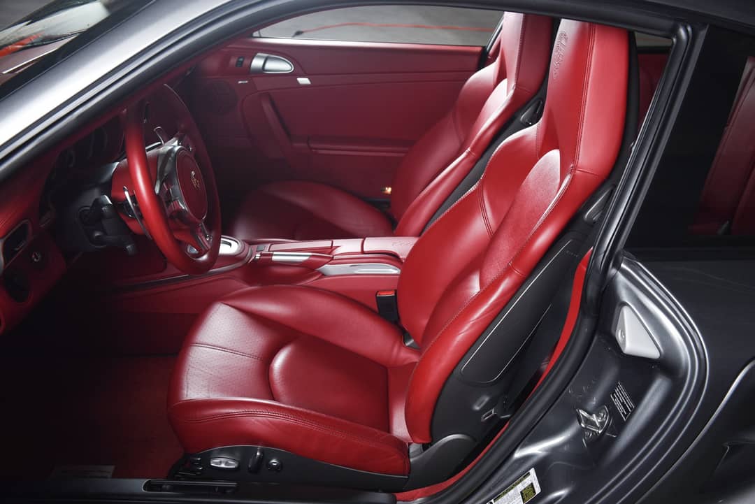 2012 Porsche 911 Turbo S — photo 25