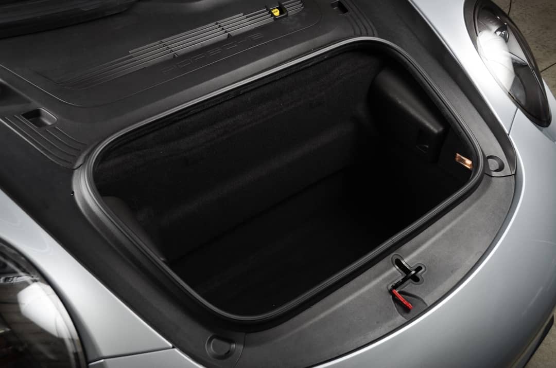 2014 Porsche 911 Carrera 4 — photo 17