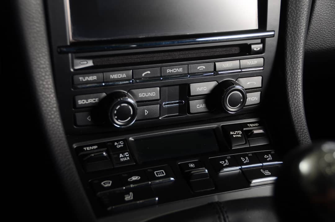 2014 Porsche 911 Carrera 4 — photo 30