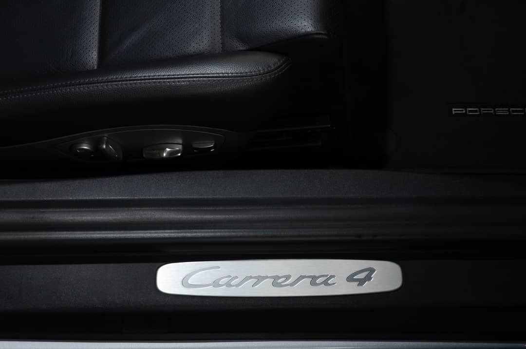 2014 Porsche 911 Carrera 4 — photo 9