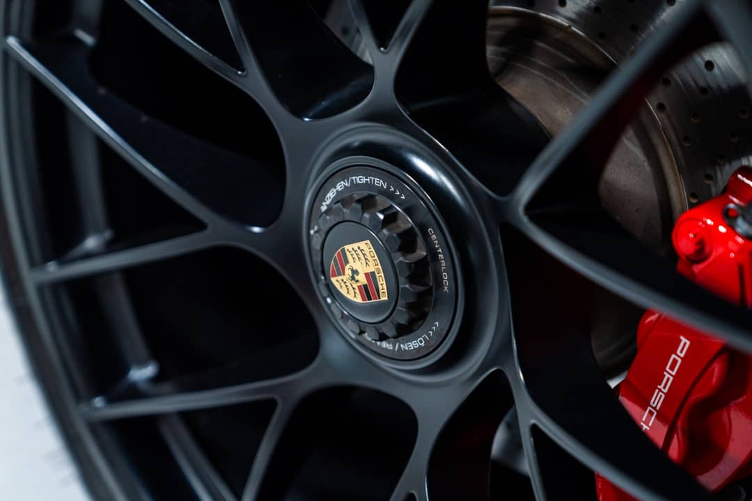 2019 Porsche 911 Targa 4 GTS — photo 12