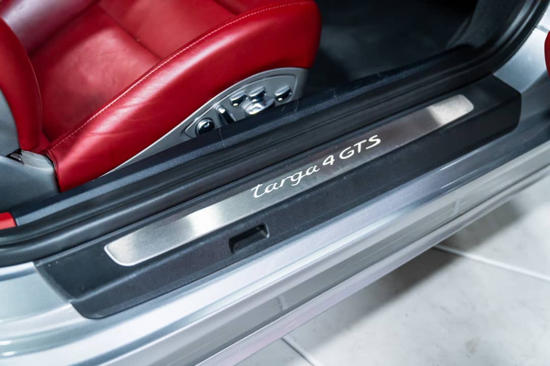 2019 Porsche 911 Targa 4 GTS — photo 30