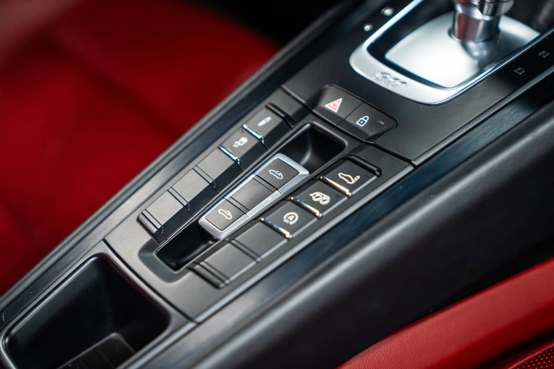 2019 Porsche 911 Targa 4 GTS — photo 32