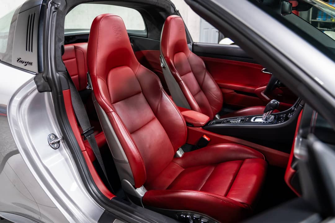 2019 Porsche 911 Targa 4 GTS — photo 34