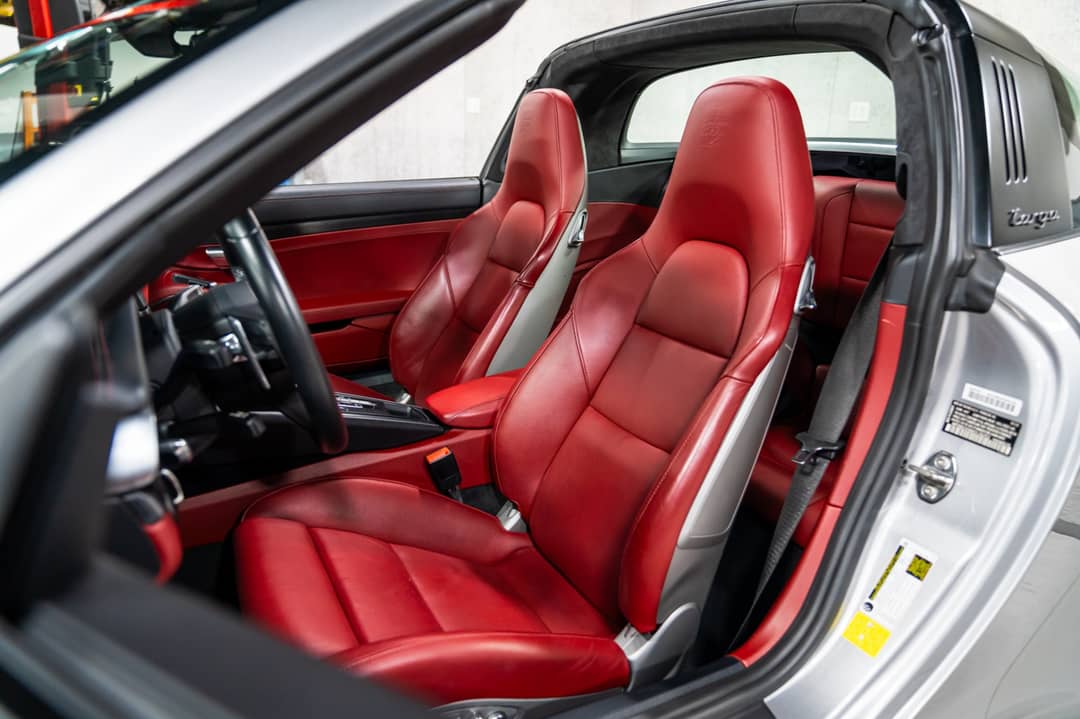 2019 Porsche 911 Targa 4 GTS — photo 37
