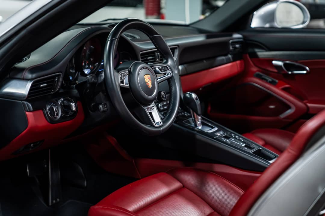 2019 Porsche 911 Targa 4 GTS — photo 48