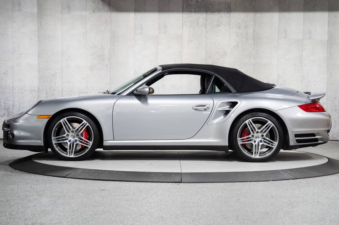2009 Porsche 911 Turbo — photo 2