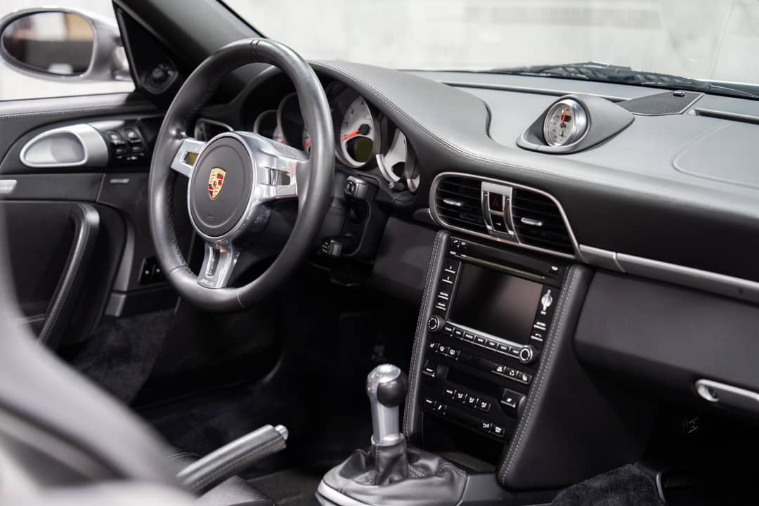 2009 Porsche 911 Turbo — photo 36