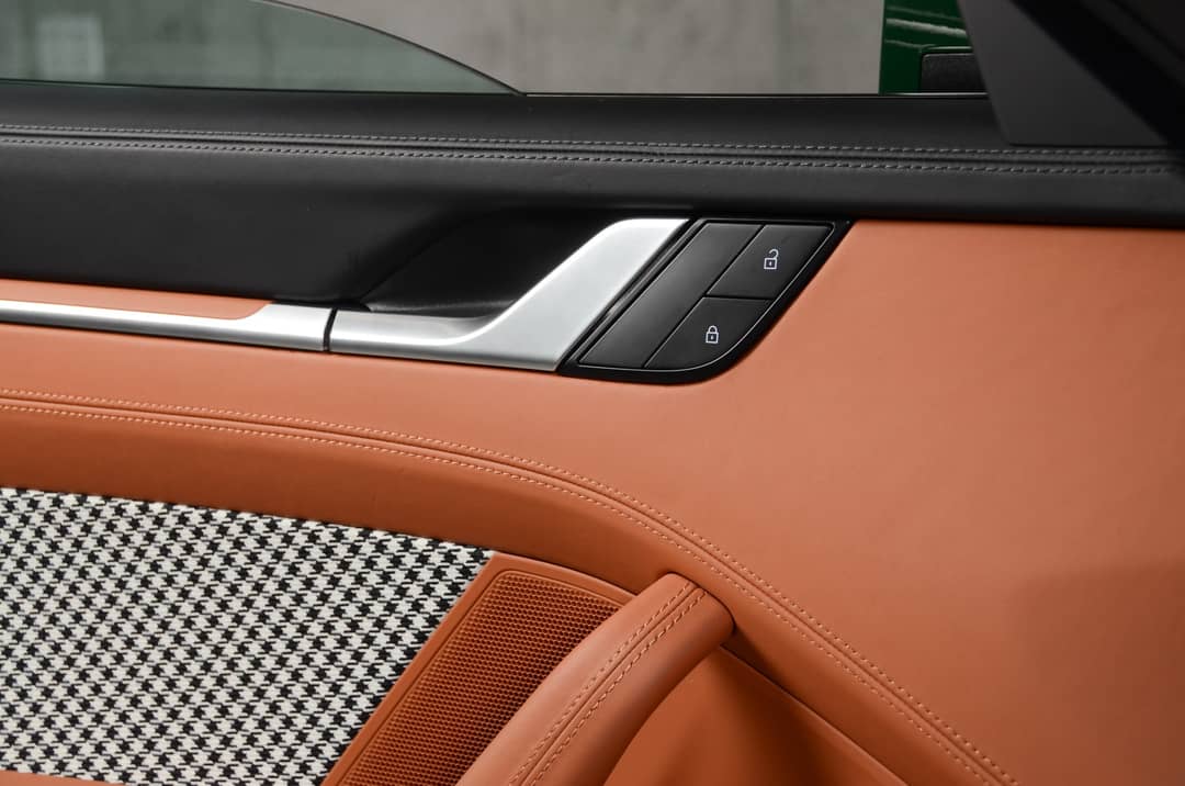 2024 Porsche 911 Targa 4S — photo 31