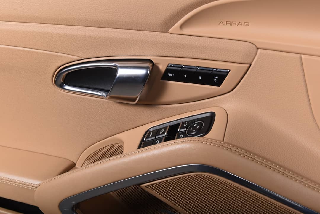2013 Porsche 911 Carrera — photo 25