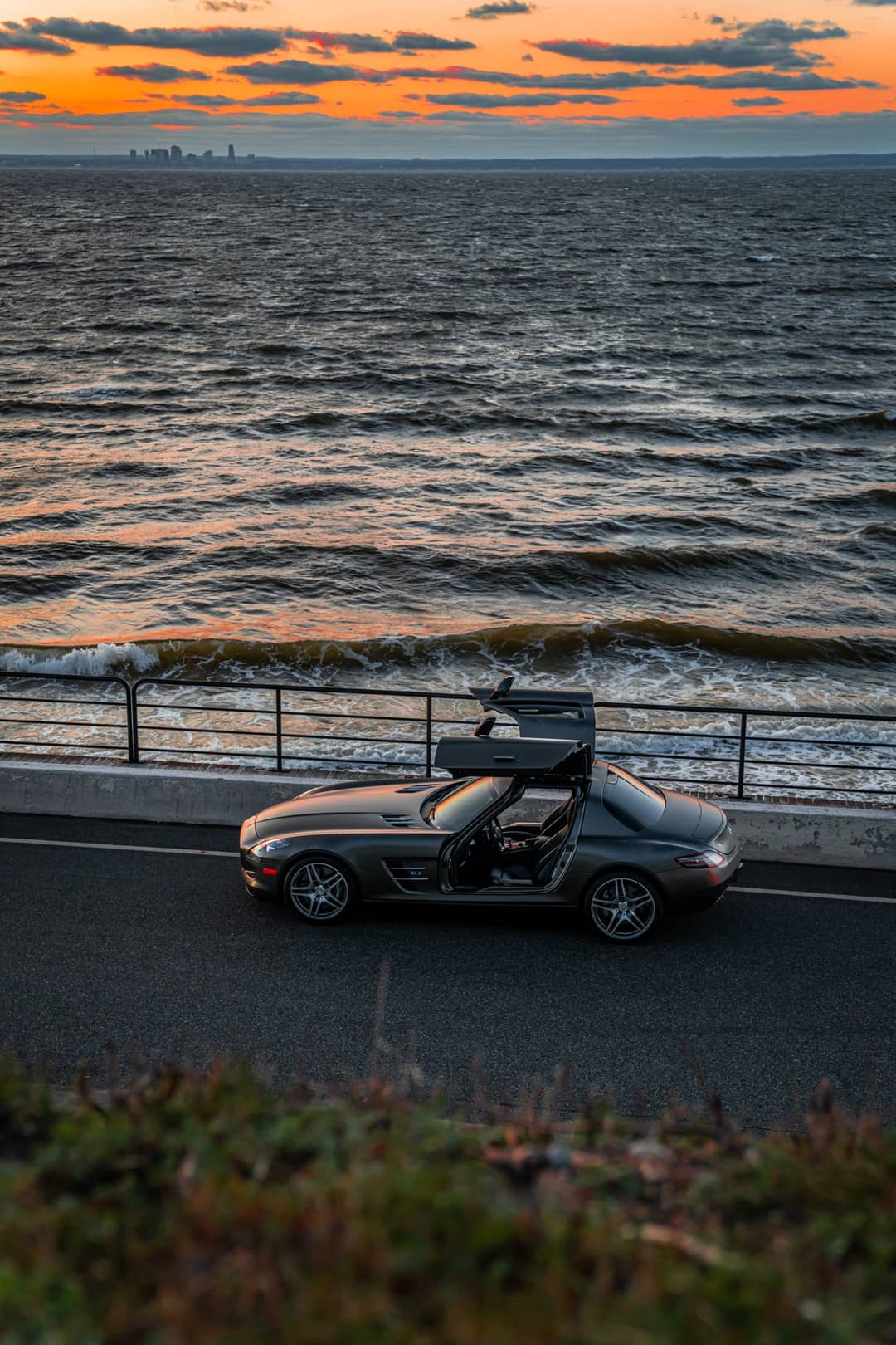 2011 Mercedes-Benz SLS AMG — photo 13