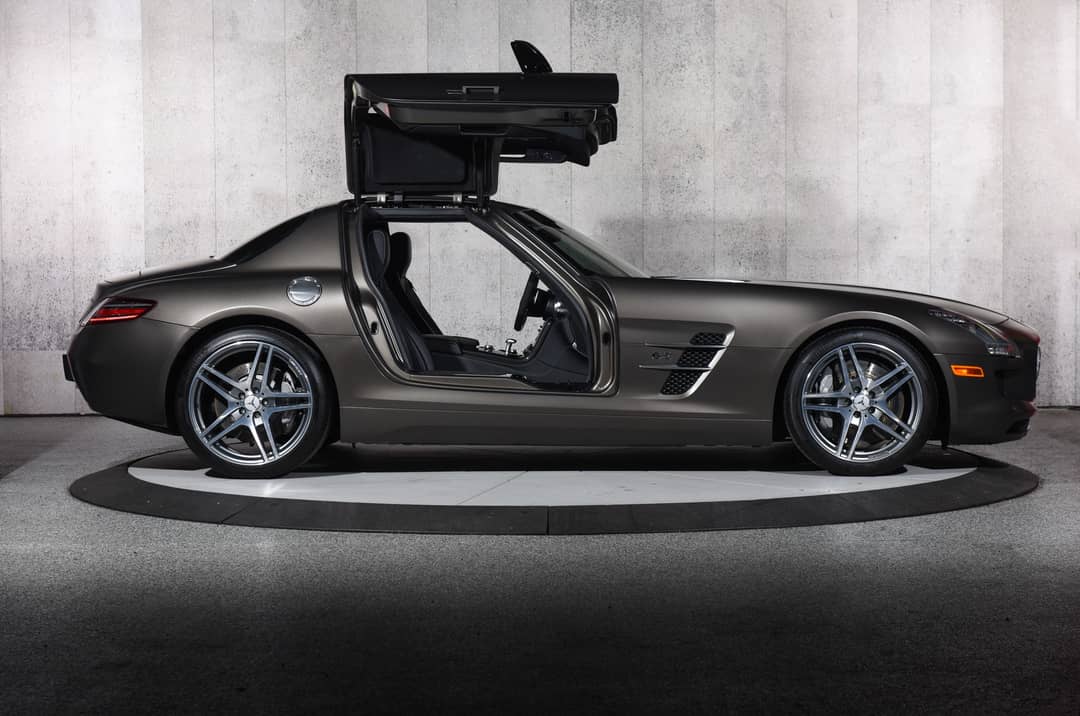 2011 Mercedes-Benz SLS AMG — photo 23