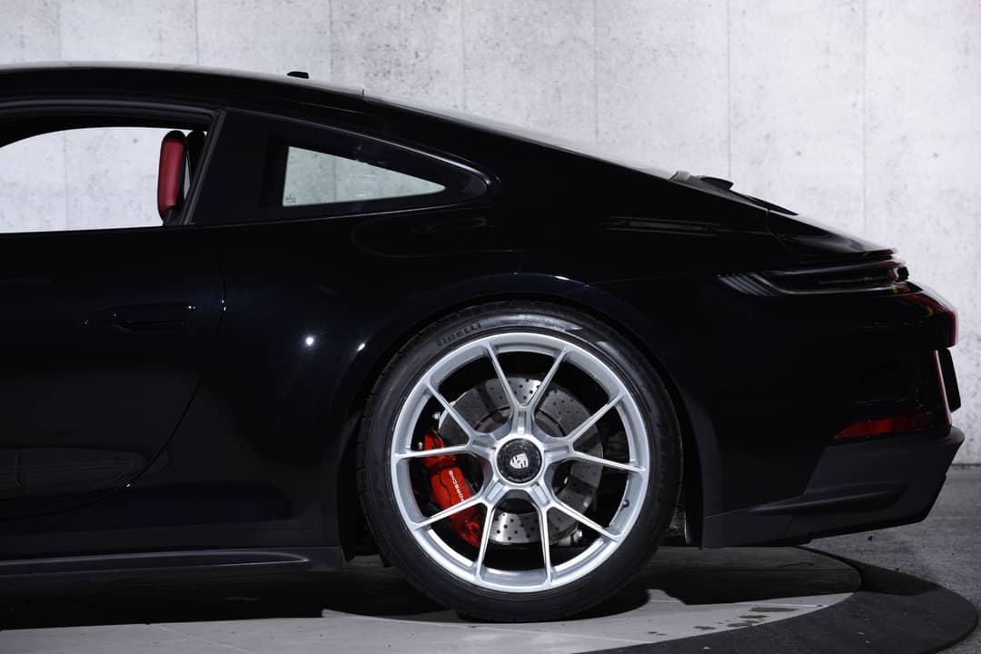 2022 Porsche 911 GT3 Touring — photo 13