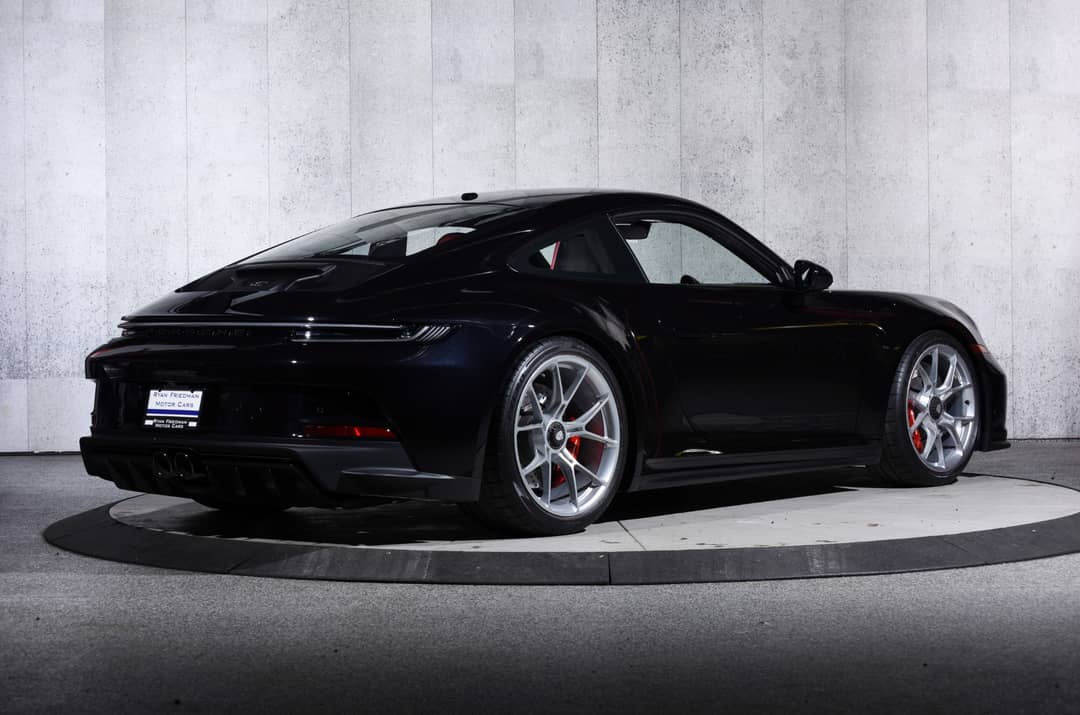 2022 Porsche 911 GT3 Touring — photo 3