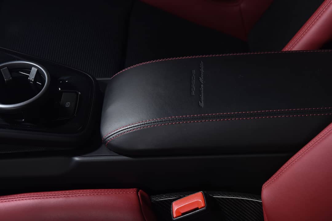 2022 Porsche 911 GT3 Touring — photo 7