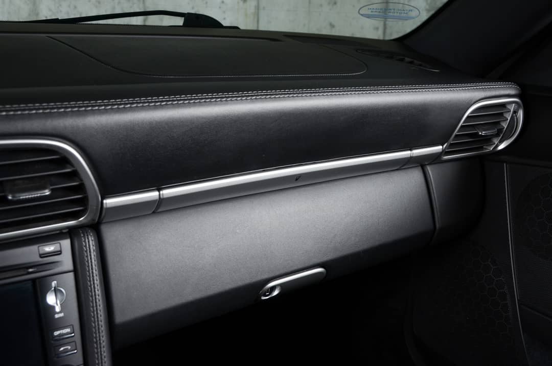 2011 Porsche 911 Turbo — photo 33