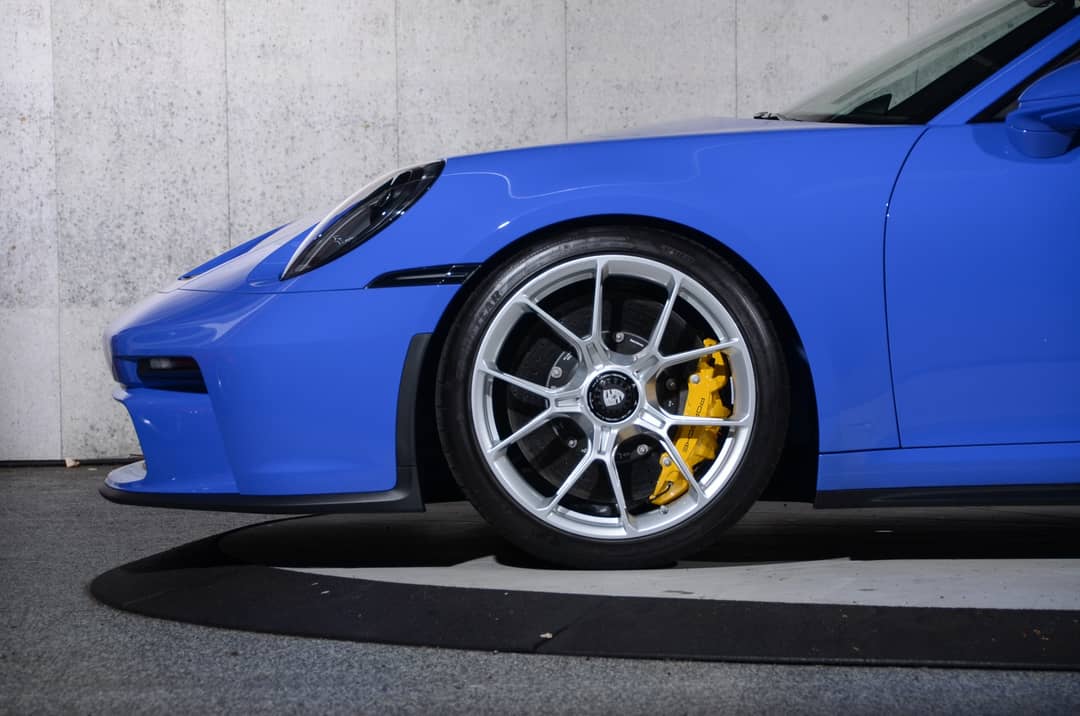 2022 Porsche 911 GT3 Touring — photo 17