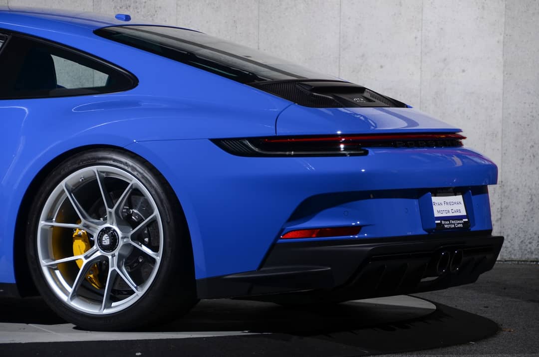 2022 Porsche 911 GT3 Touring — photo 18