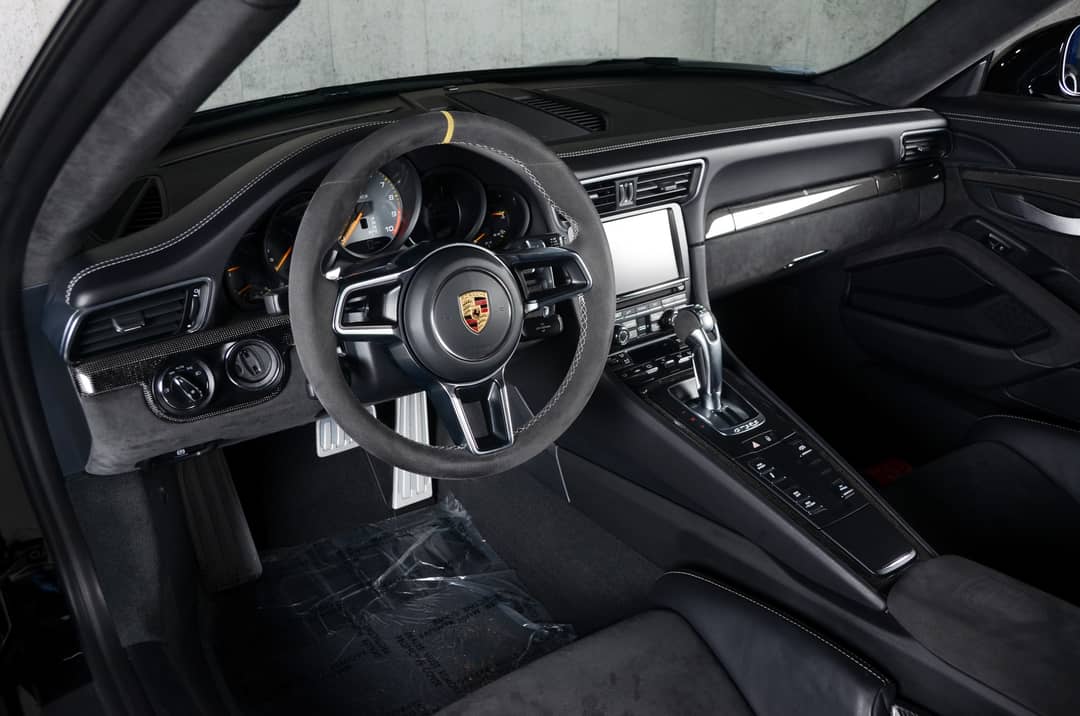 2016 Porsche 911 GT3 RS — photo 37