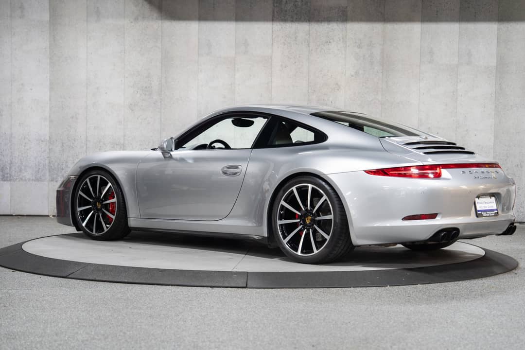 2014 Porsche 911 Carrera 4S — photo 15