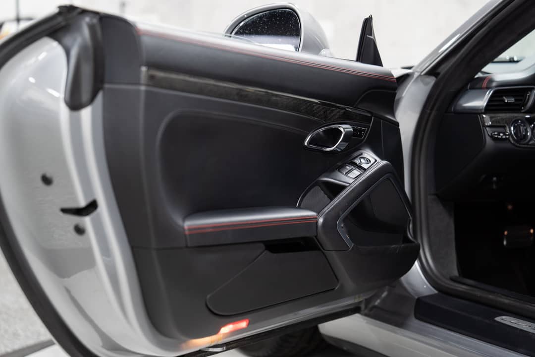 2014 Porsche 911 Carrera 4S — photo 18