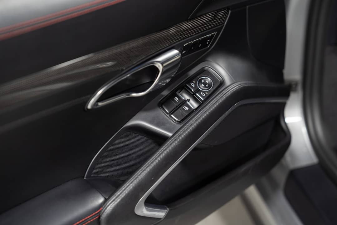 2014 Porsche 911 Carrera 4S — photo 19