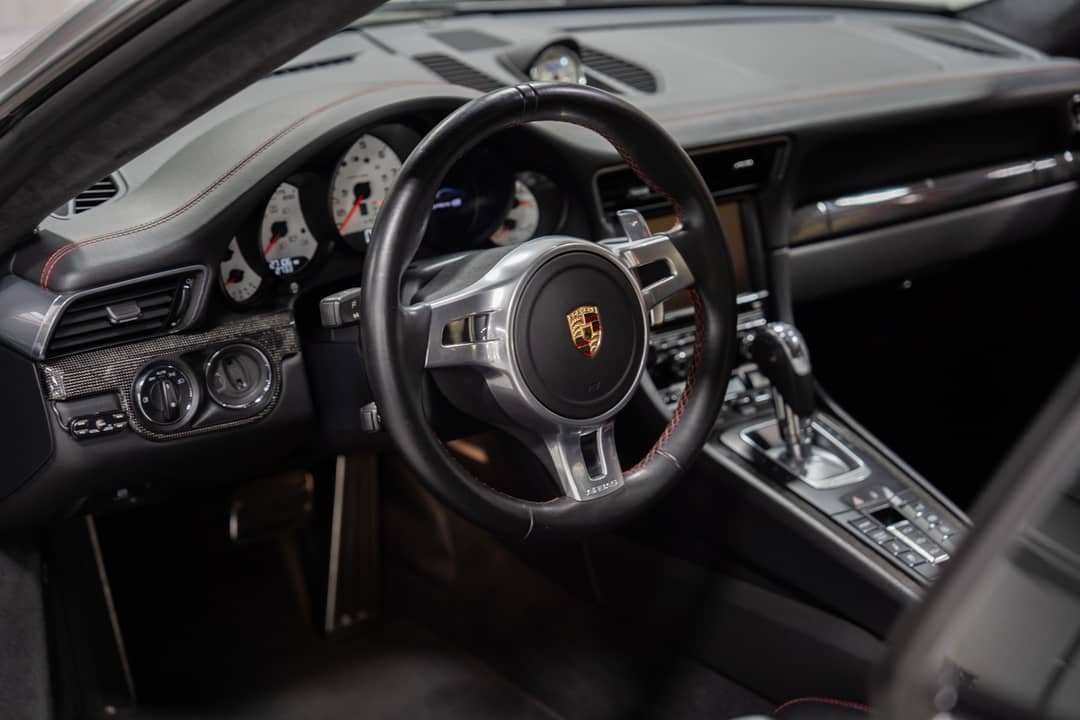 2014 Porsche 911 Carrera 4S — photo 20