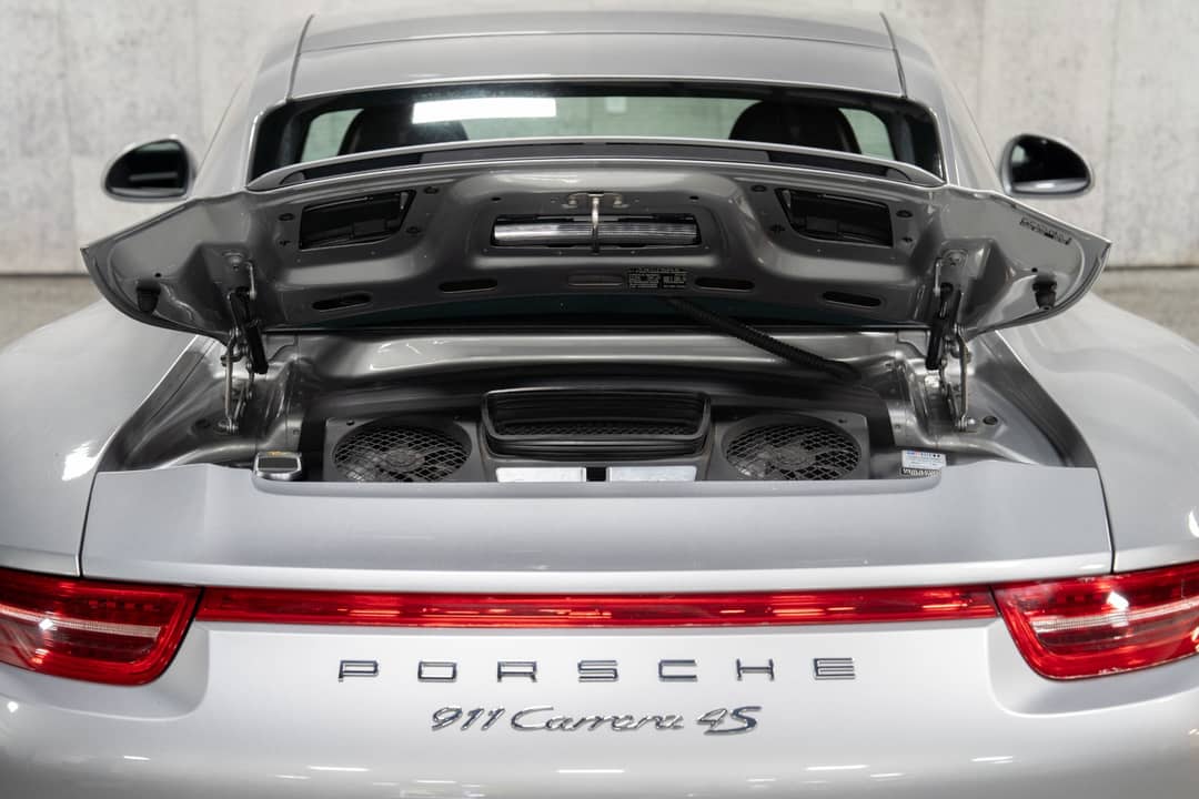 2014 Porsche 911 Carrera 4S — photo 23