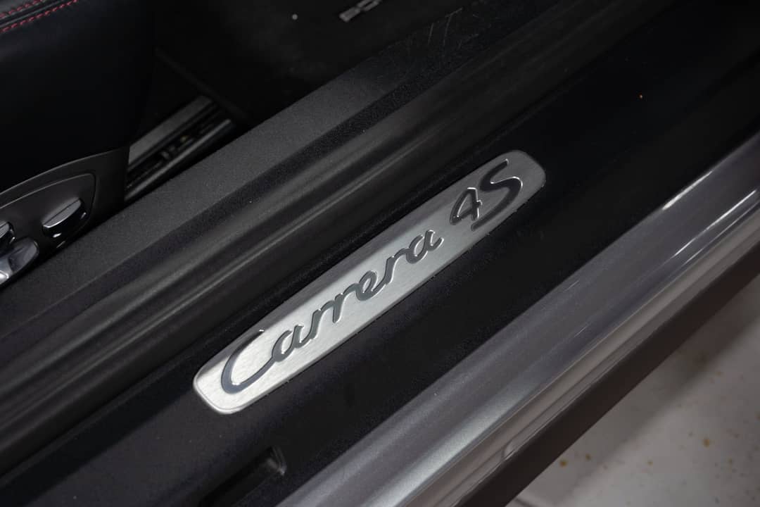 2014 Porsche 911 Carrera 4S — photo 29