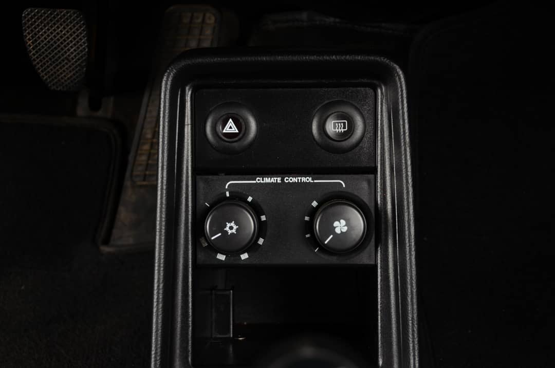 1987 Porsche 911 Targa — photo 40