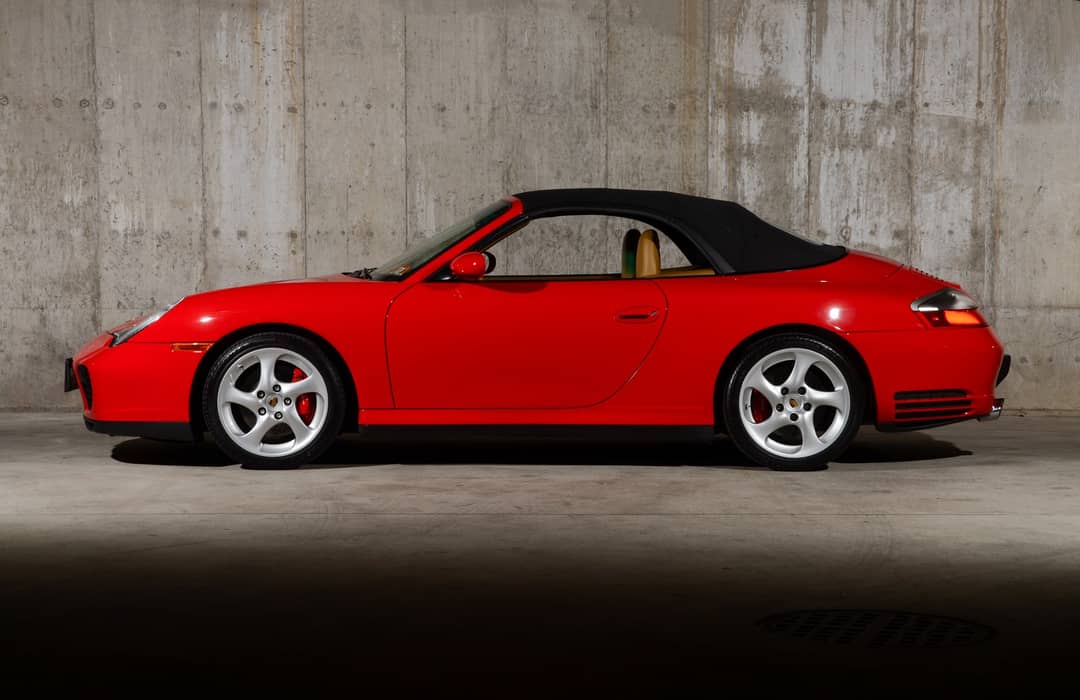 2004 Porsche 911 Carrera 4S — photo 23