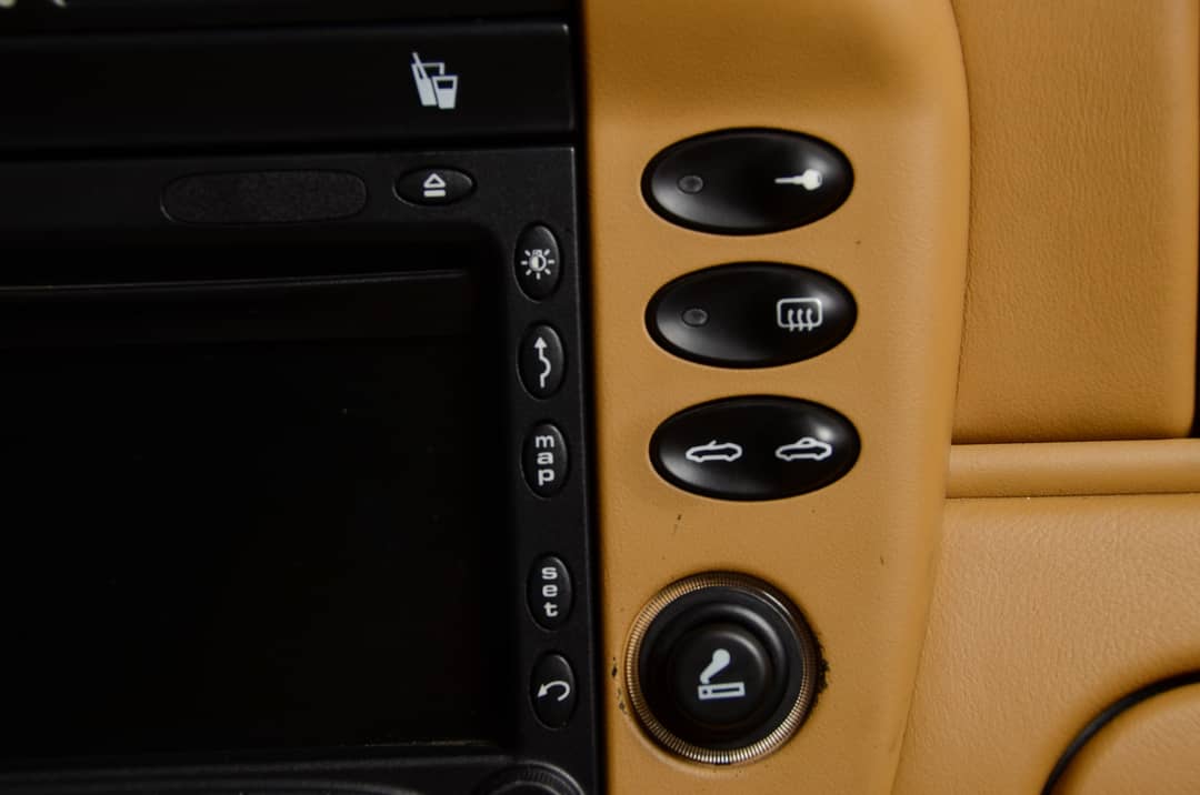2004 Porsche 911 Carrera 4S — photo 36