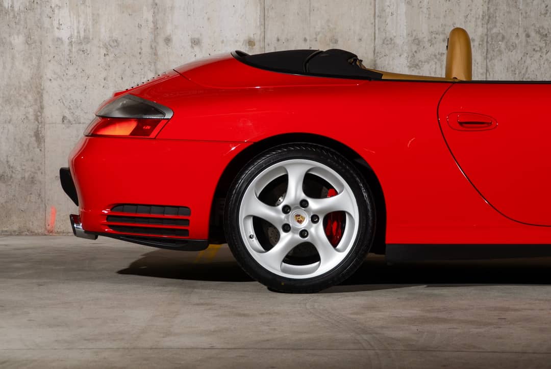 2004 Porsche 911 Carrera 4S — photo 5