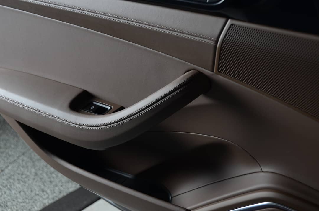 2023 Porsche Panamera Turbo S Executive — photo 27