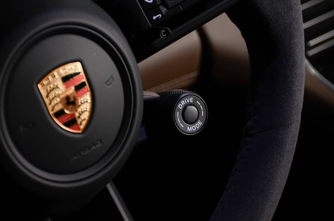 2023 Porsche Panamera Turbo S Executive — photo 31