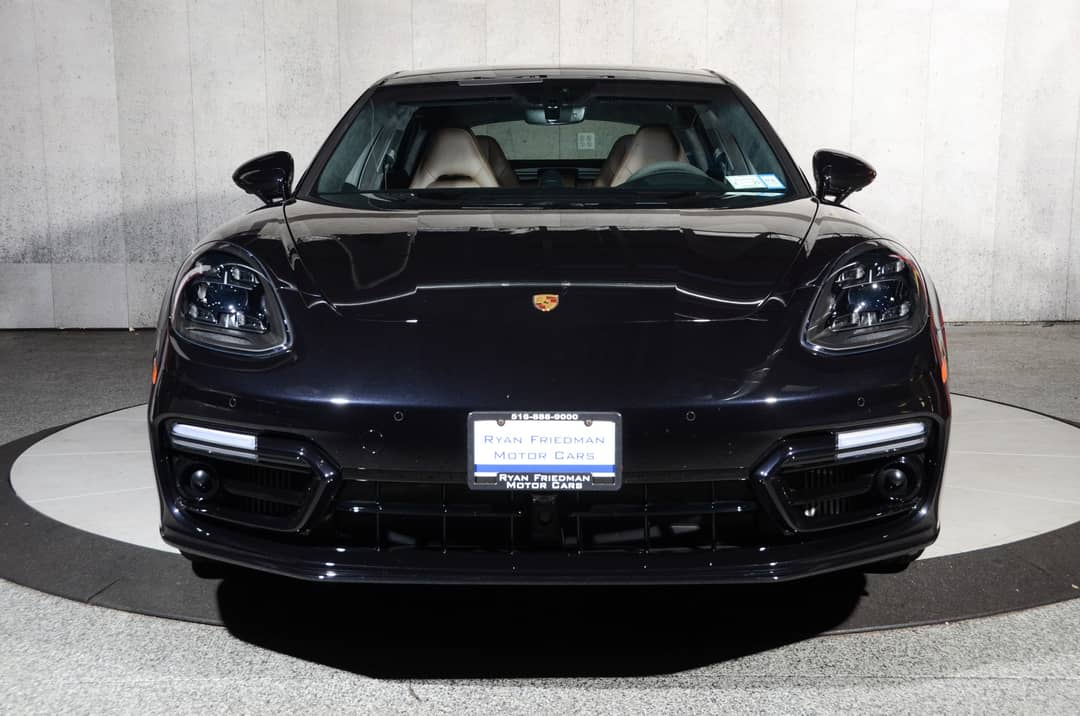 2023 Porsche Panamera Turbo S Executive — photo 5