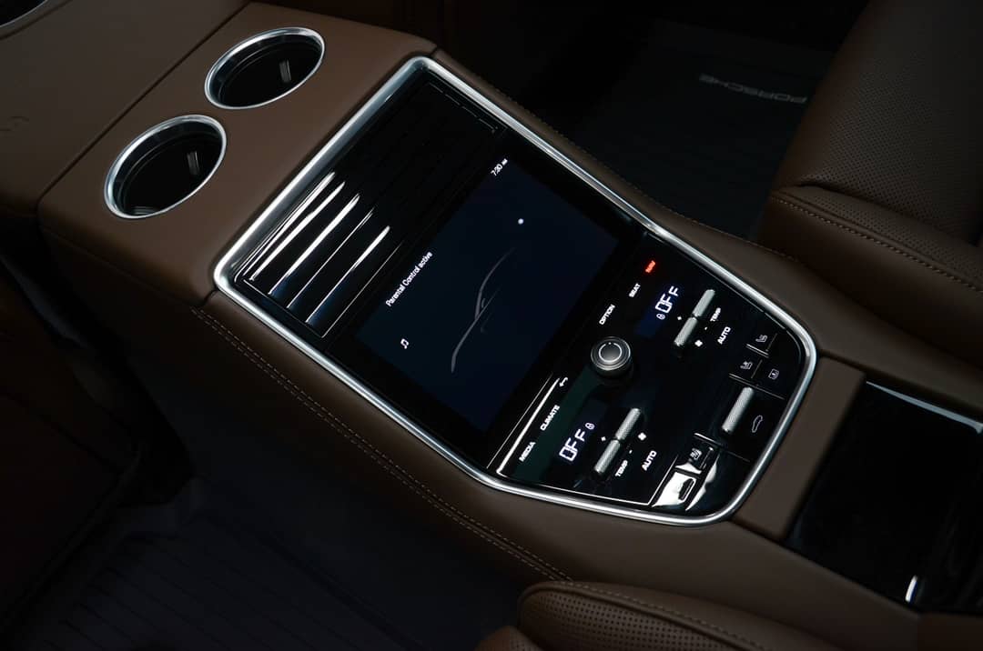 2023 Porsche Panamera Turbo S Executive — photo 44