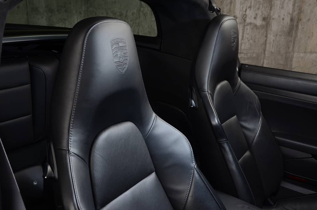 2018 Porsche 911 Targa 4 GTS — photo 11