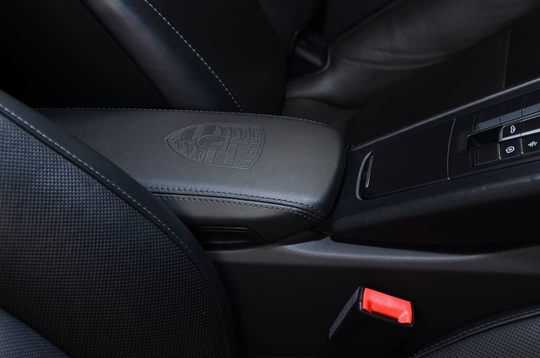 2018 Porsche 911 Targa 4 GTS — photo 12