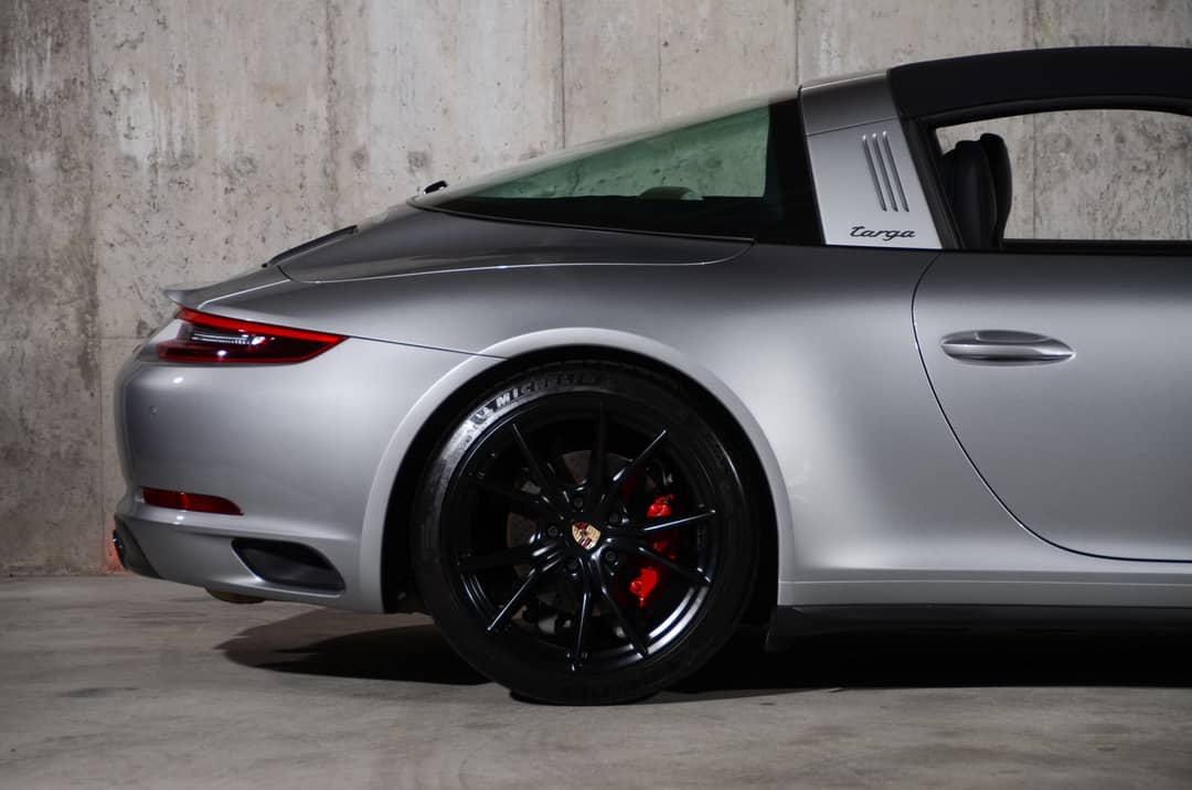 2018 Porsche 911 Targa 4 GTS — photo 3