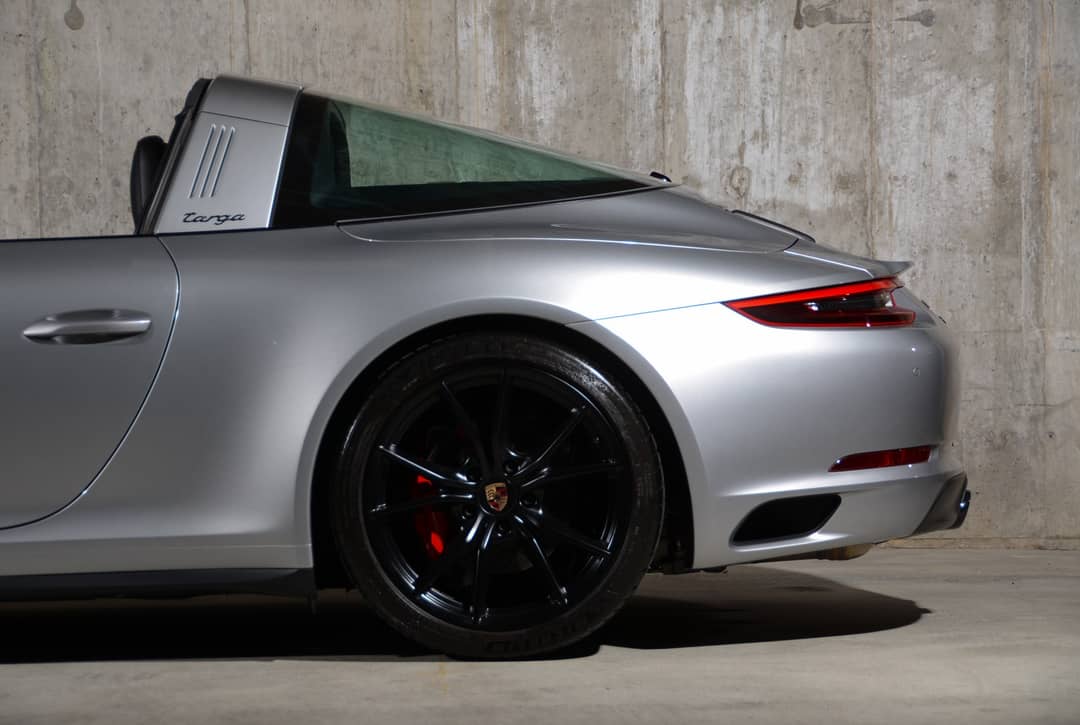 2018 Porsche 911 Targa 4 GTS — photo 32