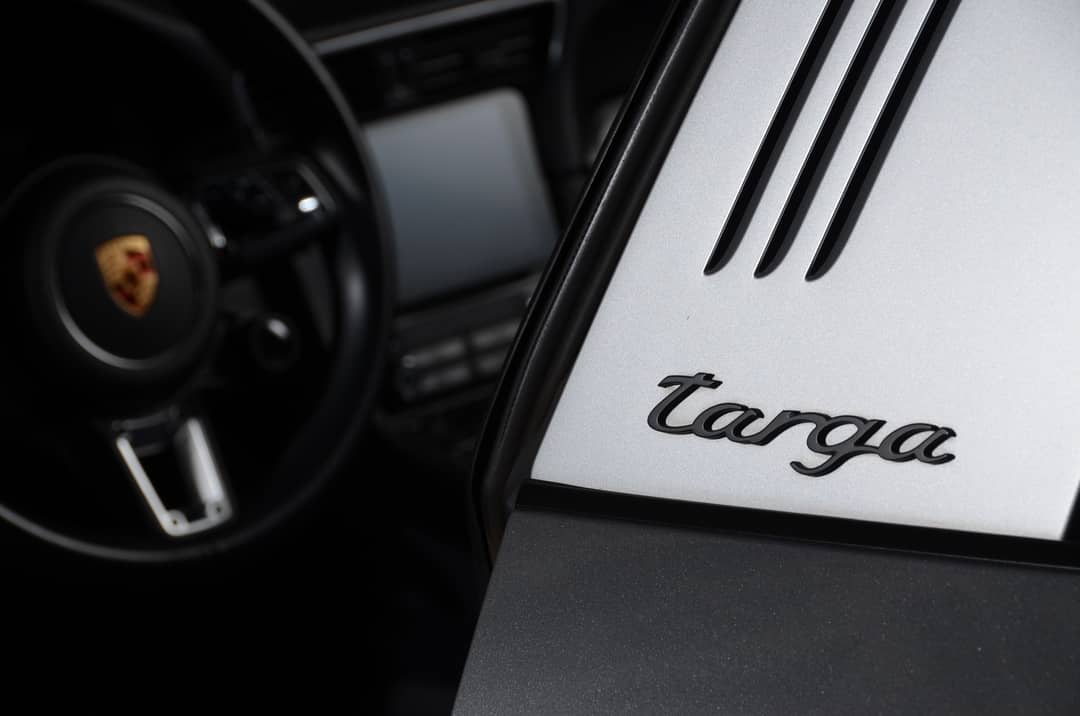 2018 Porsche 911 Targa 4 GTS — photo 37