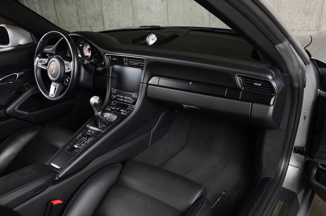 2018 Porsche 911 Targa 4 GTS — photo 53