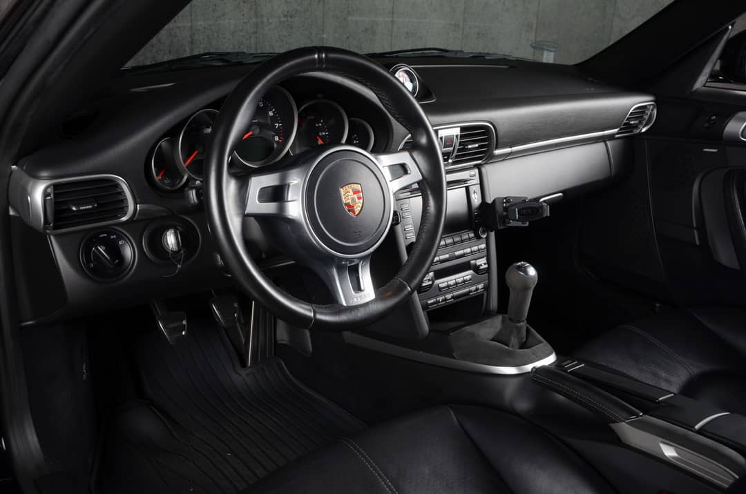 2012 Porsche 911 Carrera GTS — photo 40