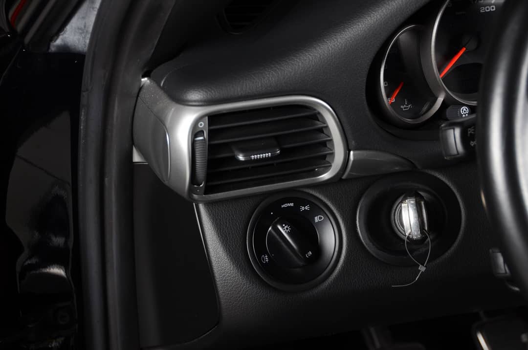 2012 Porsche 911 Carrera GTS — photo 41