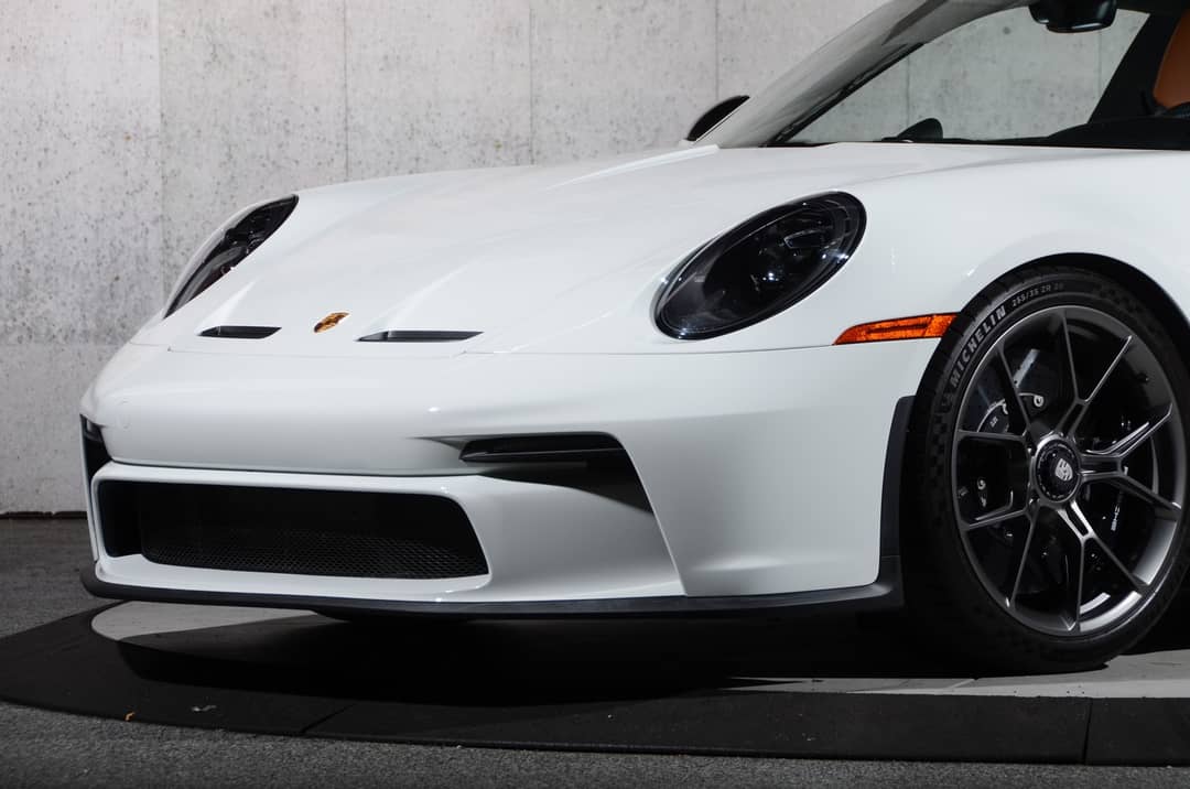 2024 Porsche 911 GT3 Touring — photo 13
