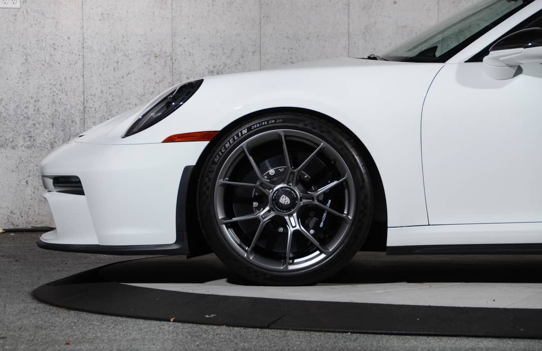 2024 Porsche 911 GT3 Touring — photo 19